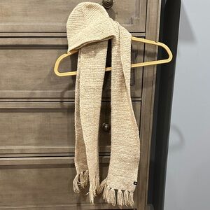 GAP Cream Knit Scarf with Fringe